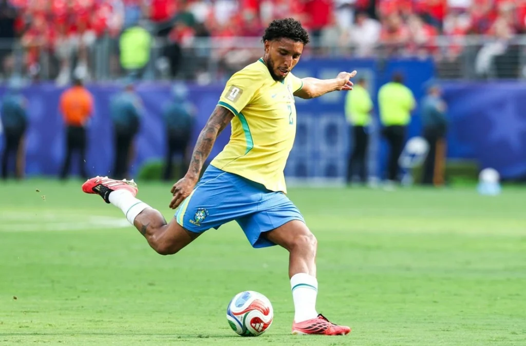 Ederson ke Manchester 